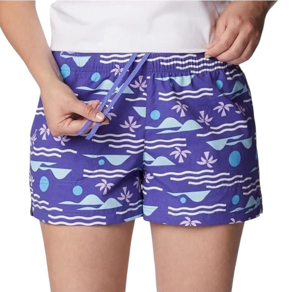Columbia Pants - Columbia Sandy River II Printed Lotus Shorts Size L Purple Blue